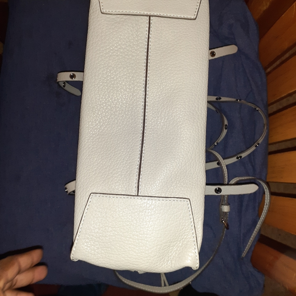 Handbag - Picture 8 of 8